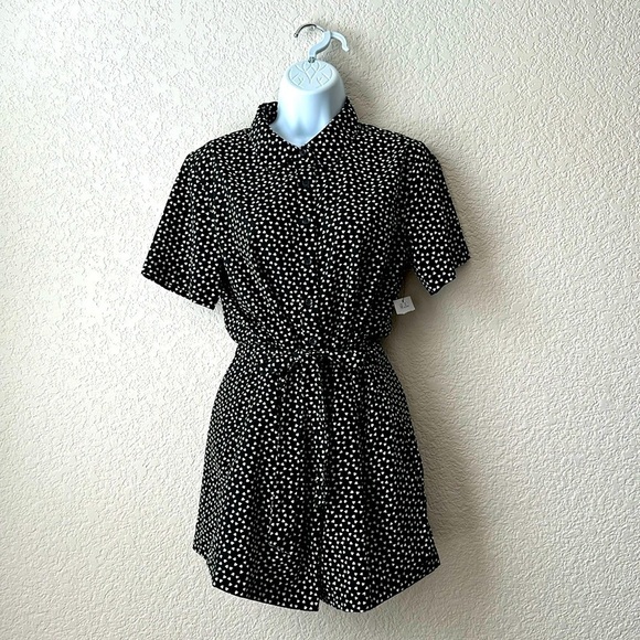 VOLCOM Black Heart Print Romper Size XS NWT - Picture 1 of 8